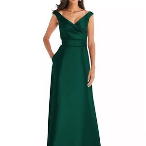 NWT Formal Off The Shoulder Satin Gown Size 18